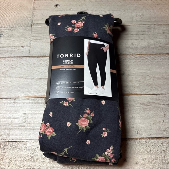TORRID Full Length Signature Waist Pocket Leggings Wanna Ditsy Floral Sz 4X NWT! - Picture 15 of 16